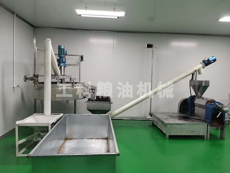 核桃油壓榨設(shè)備